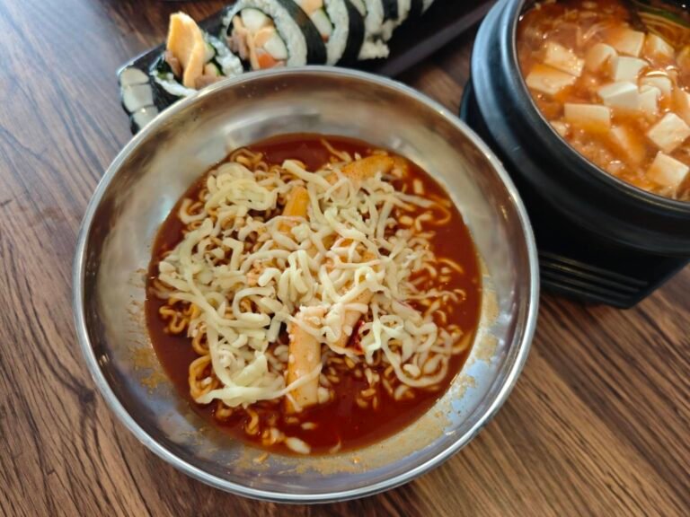 เกี่ยวกับร้าน Kuncleleaw